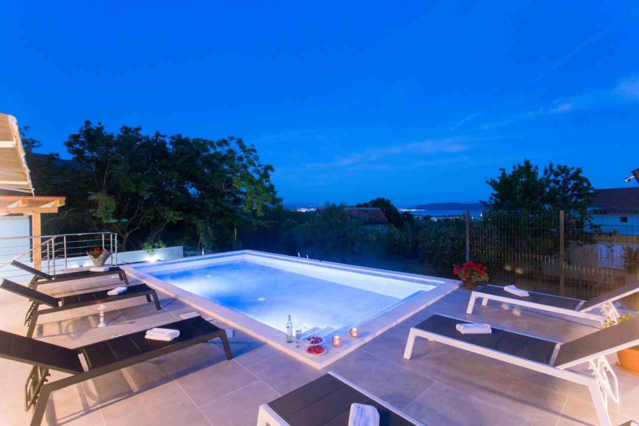 Villa Ivano With Sea&Mountain View Kastel Stari Екстер'єр фото