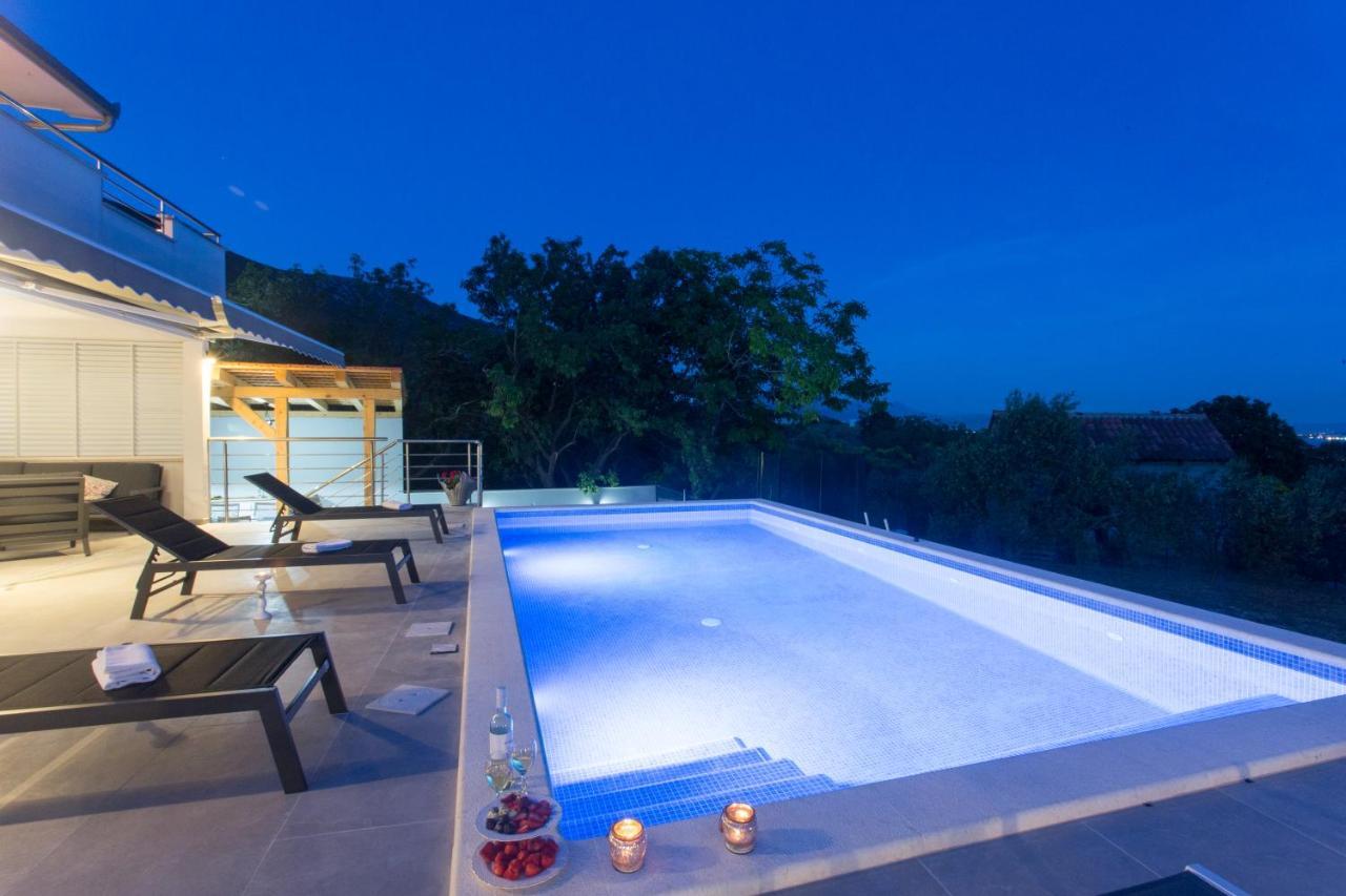 Villa Ivano With Sea&Mountain View Kastel Stari Екстер'єр фото